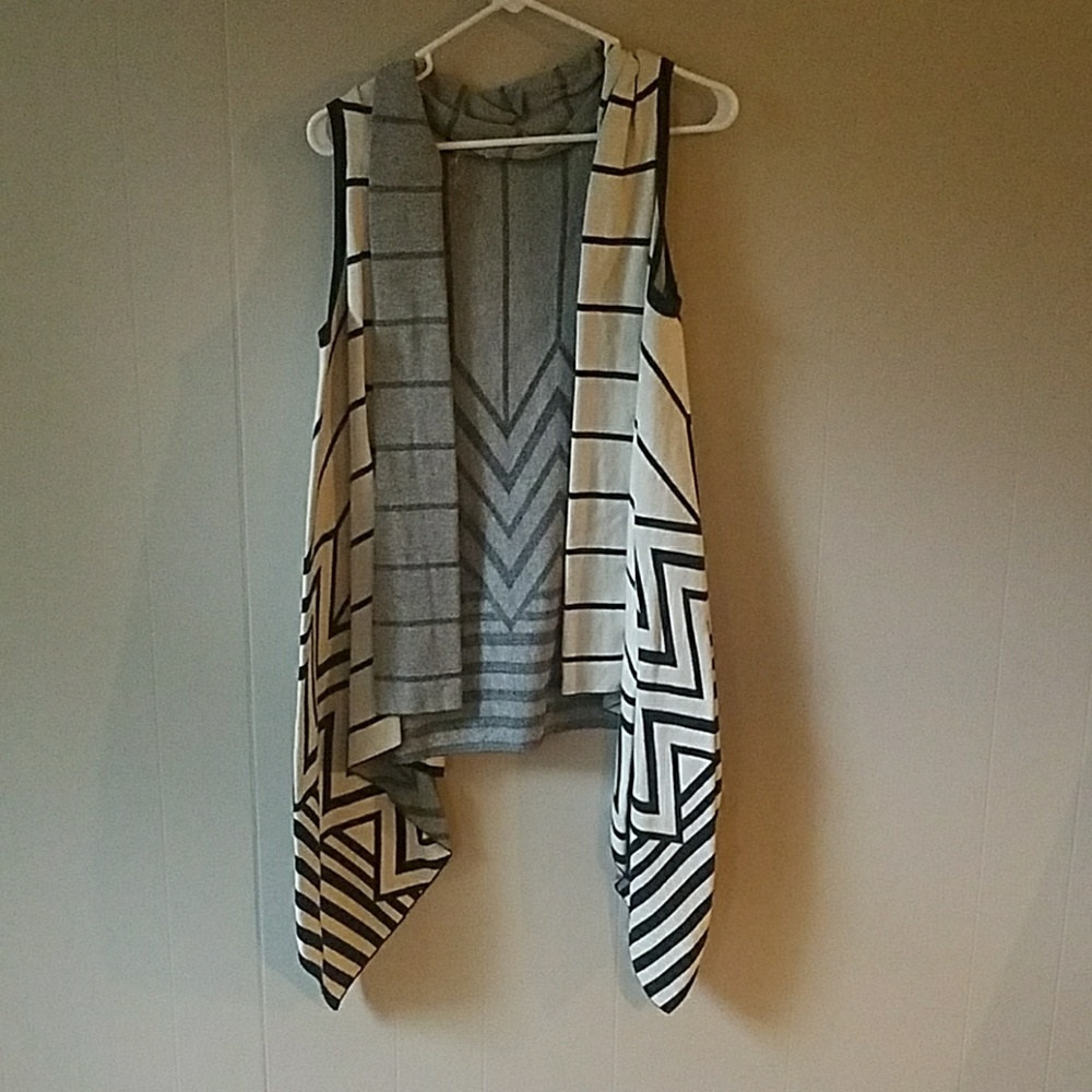 Cover Up Shawl NWOT